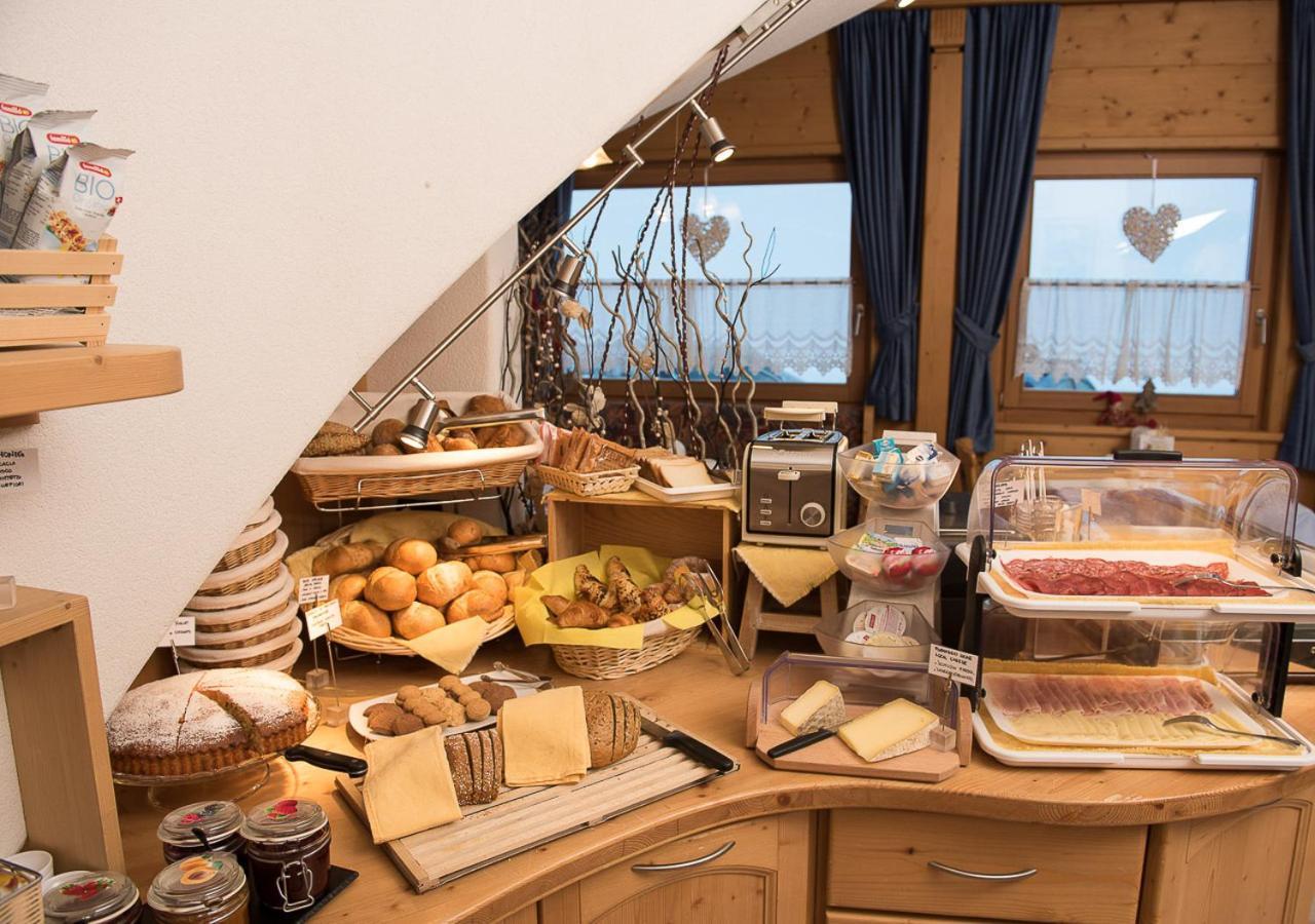 Hotel Daniela Ливиньо Экстерьер фото