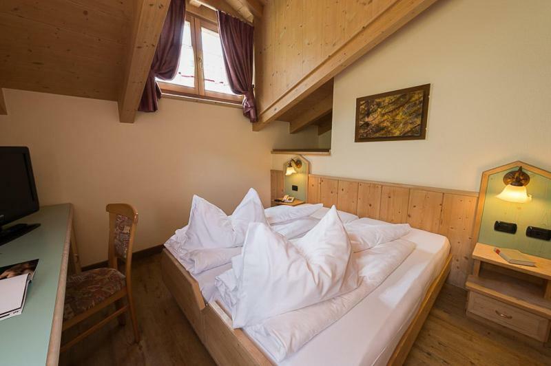 Hotel Daniela Ливиньо Экстерьер фото