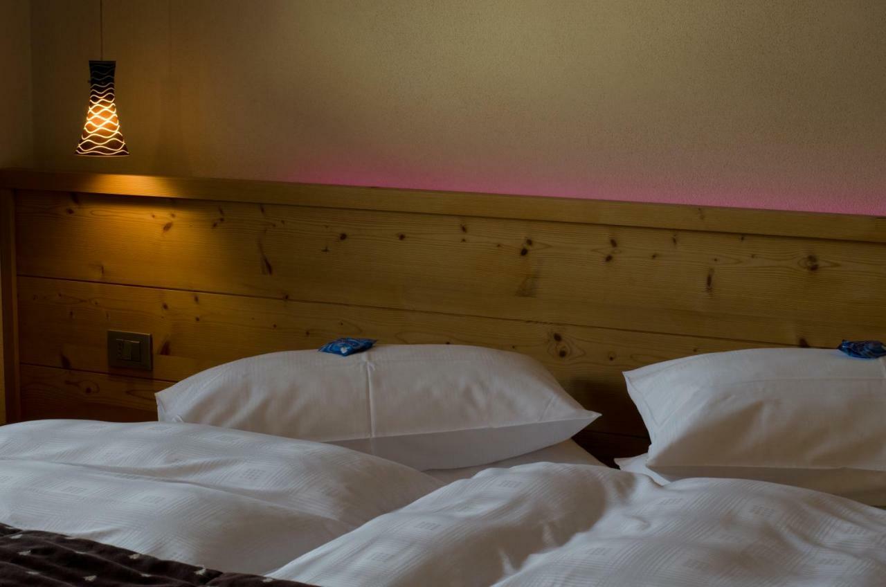 Hotel Daniela Ливиньо Экстерьер фото