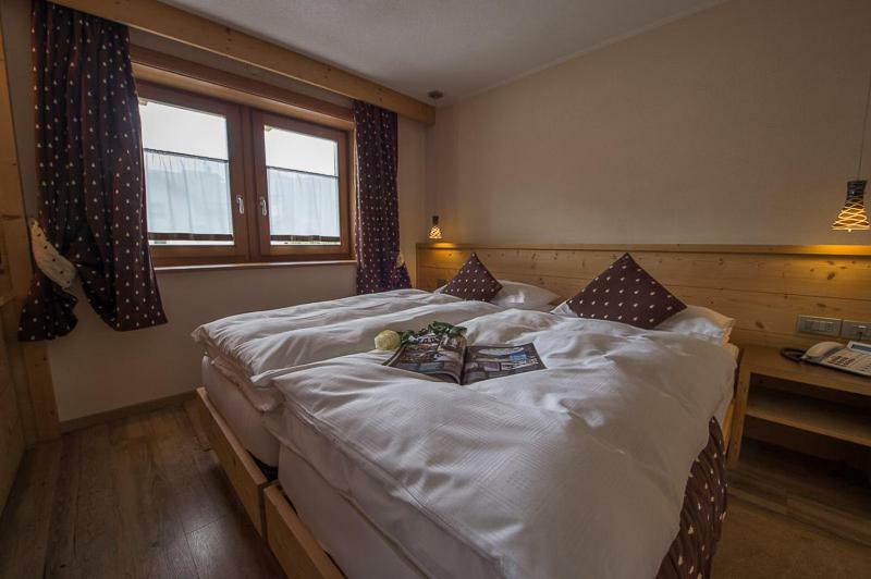 Hotel Daniela Ливиньо Экстерьер фото